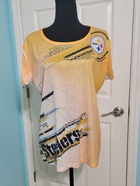 Steelers Yellow Graphic Women’s Tee